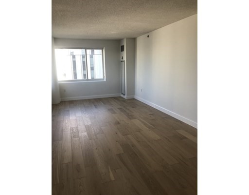 10 Museum Way, East Cambridge