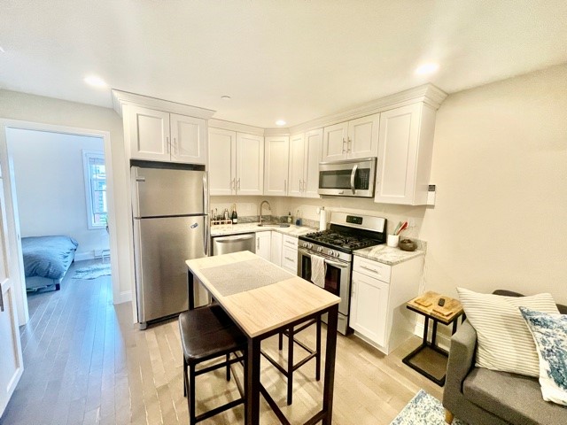 3 Stillman Pl, North End