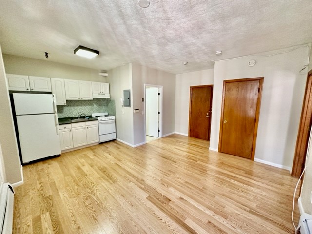 160 Salem St, North End