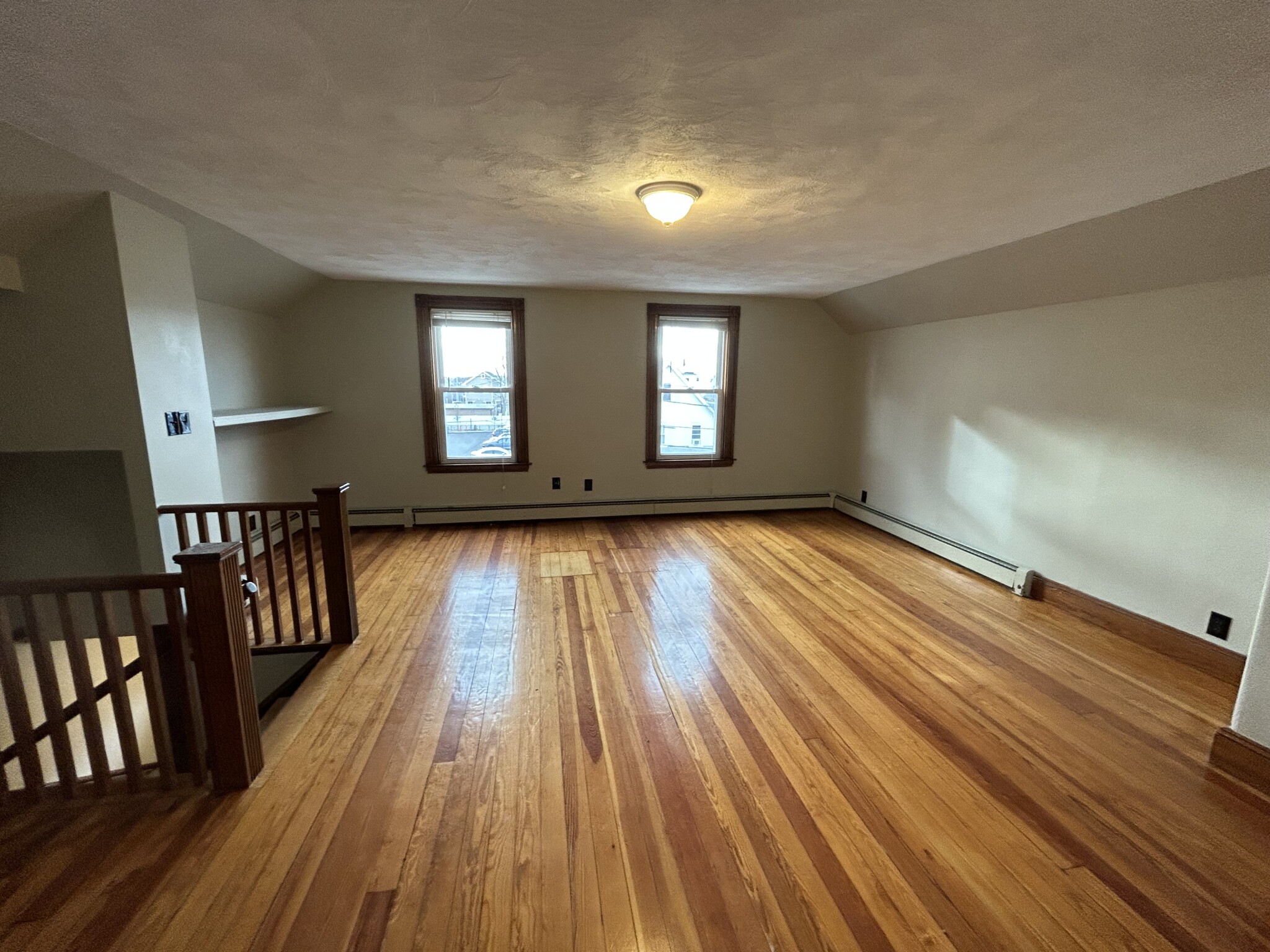 86 Medford St, Medford