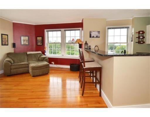 534 Beacon St, Fenway