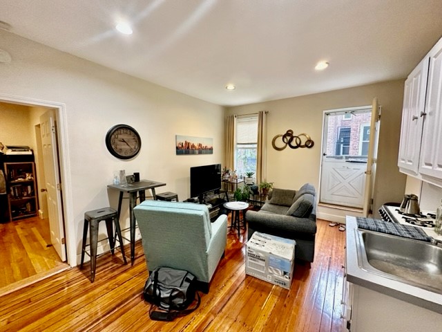 24 Hull St, North End