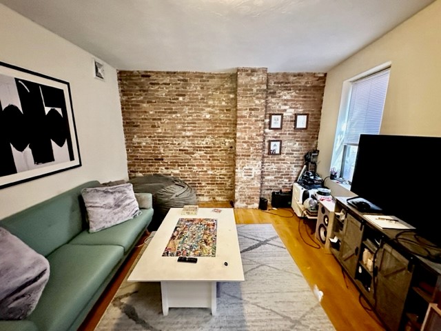 346 North St, North End