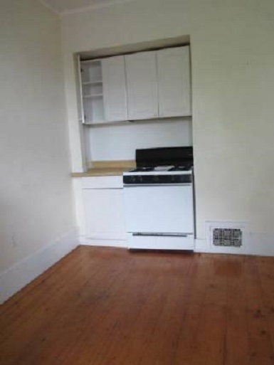 95 Upland Rd, Neighborhood Nine