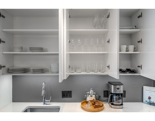 50 Causeway St, North End