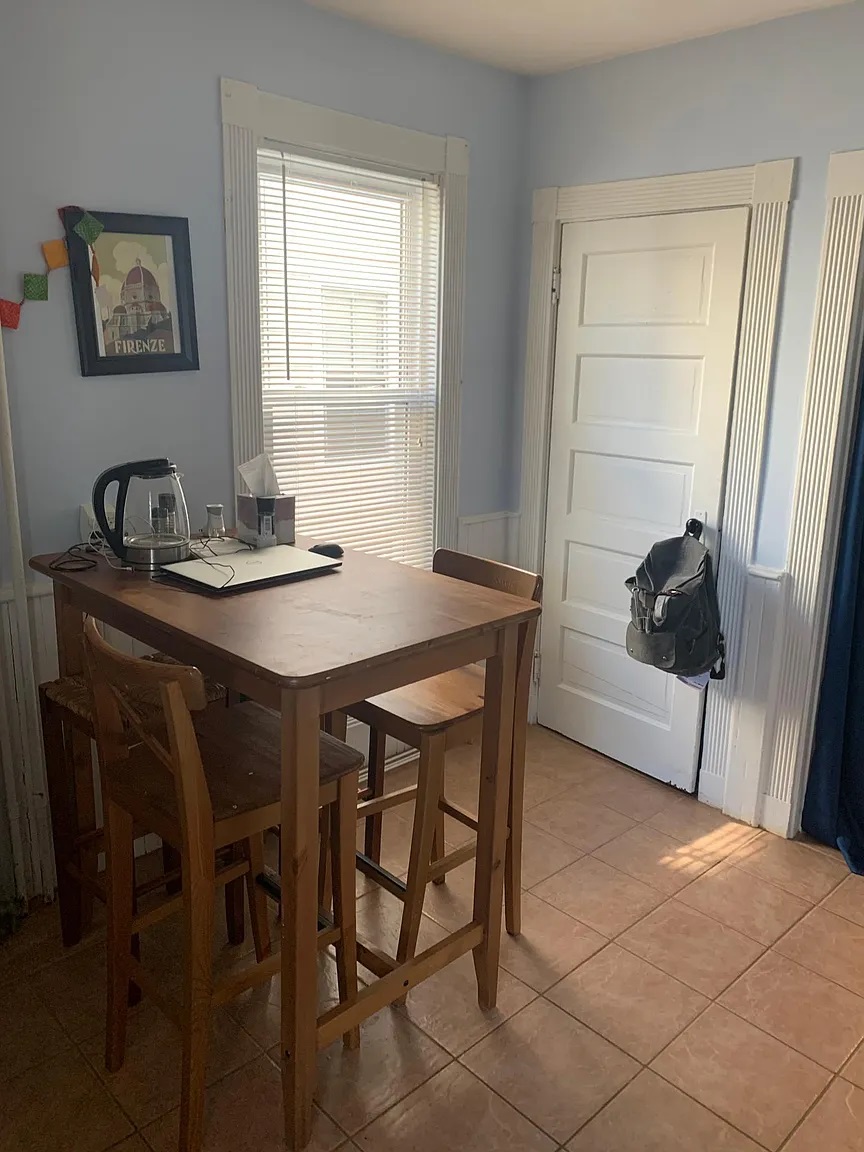 21 Endicott Ave, Davis Square