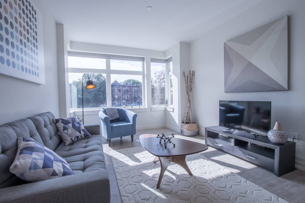 900 Beacon St, Fenway