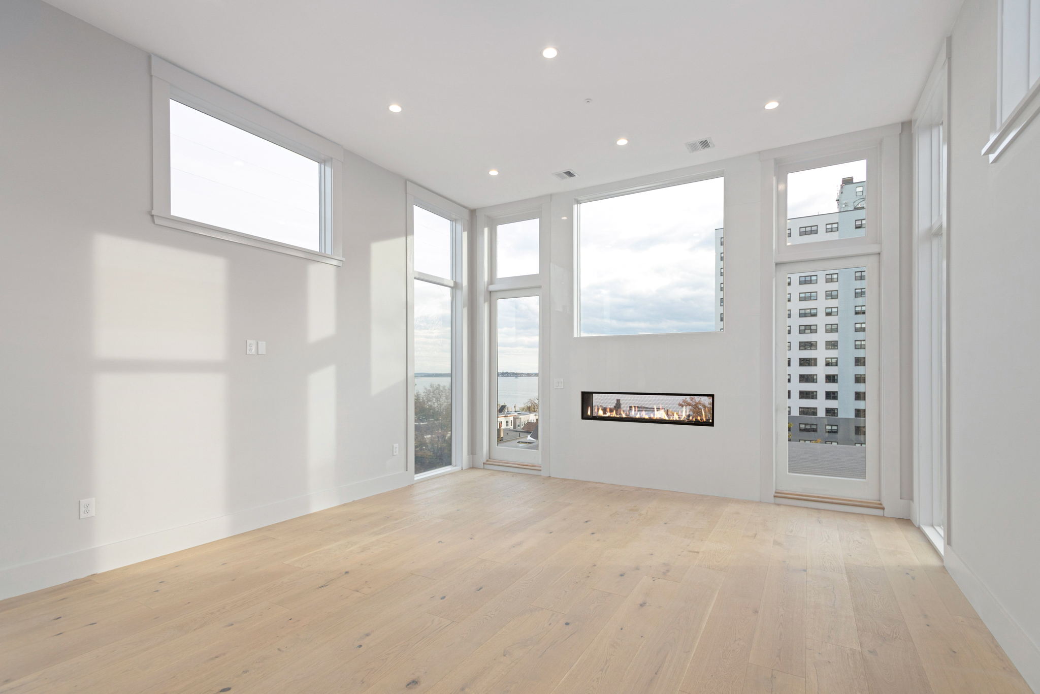 409 7th St, South Boston