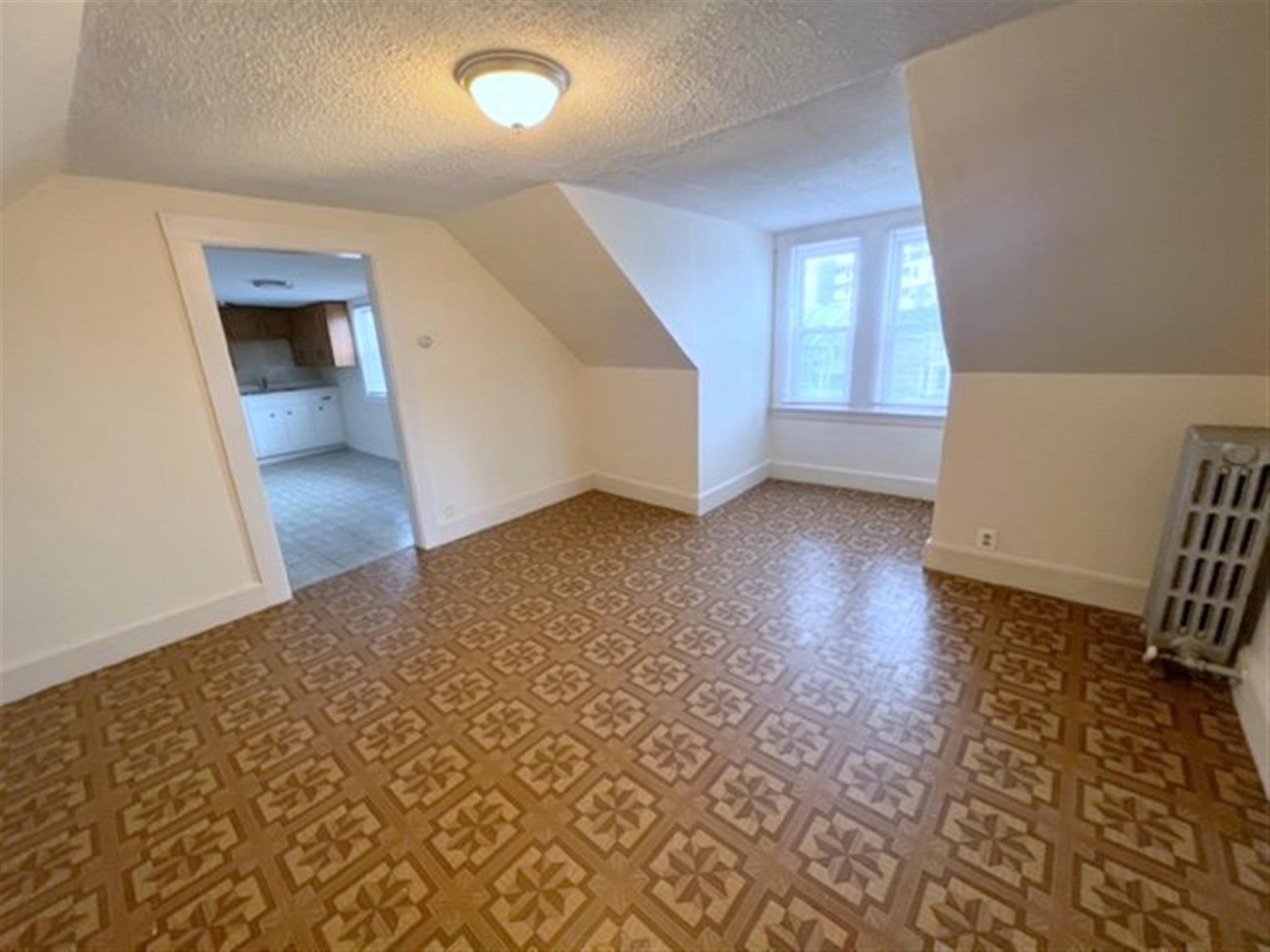 543 Broadway, Magoun Square