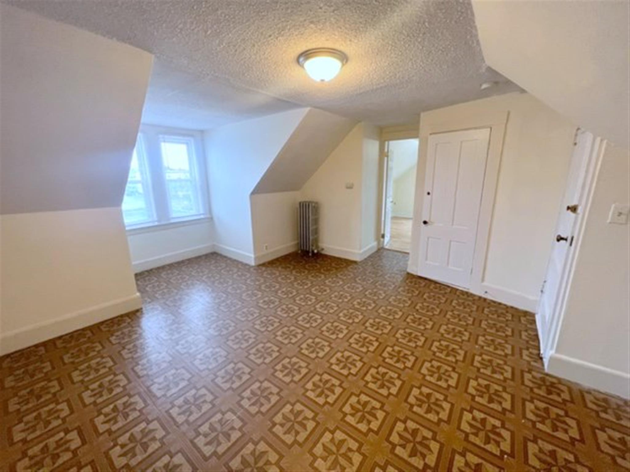 543 Broadway, Magoun Square