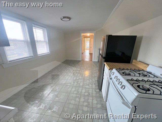 543 Broadway, Magoun Square