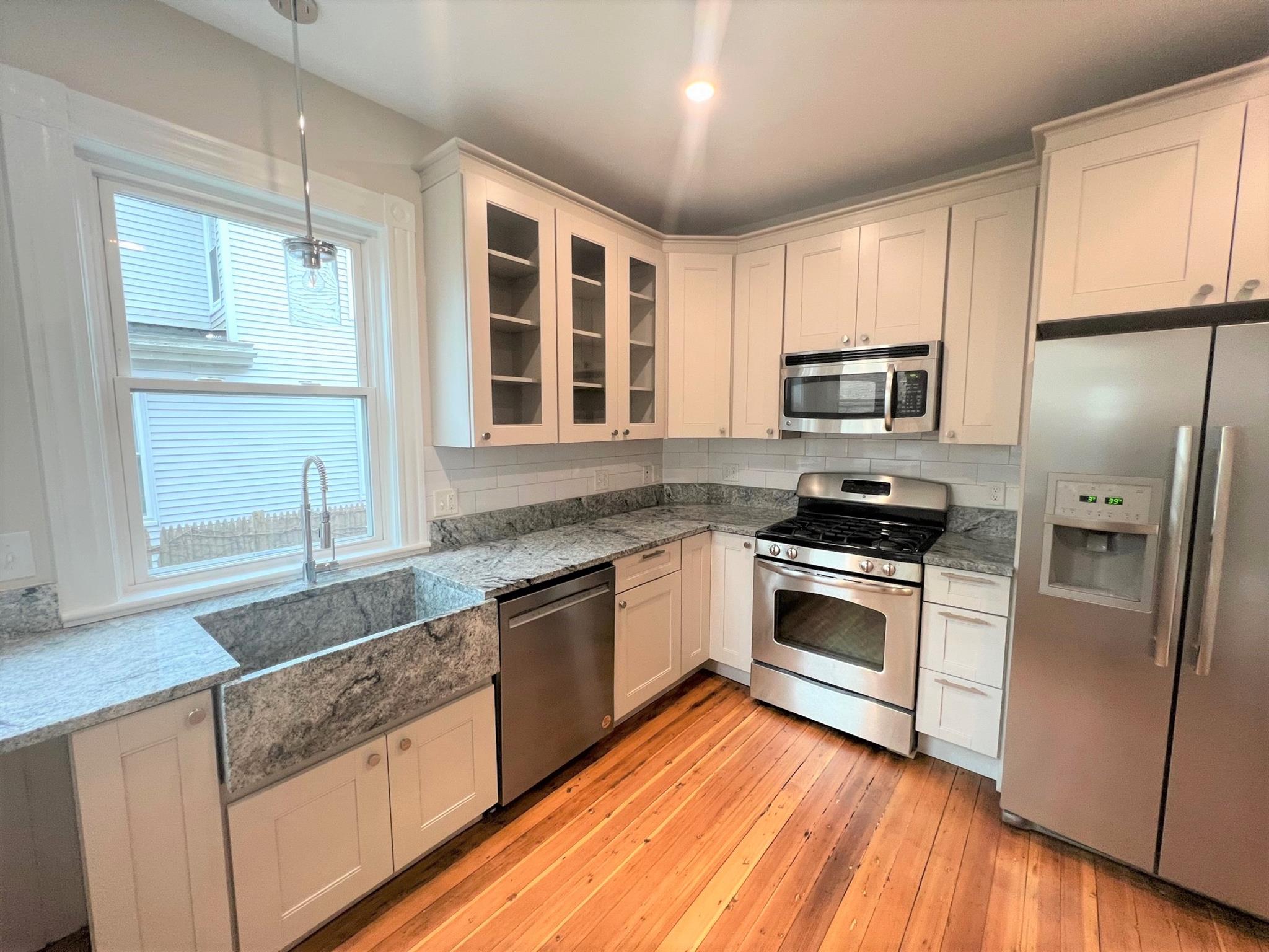 22 Kidder Ave, Davis Square