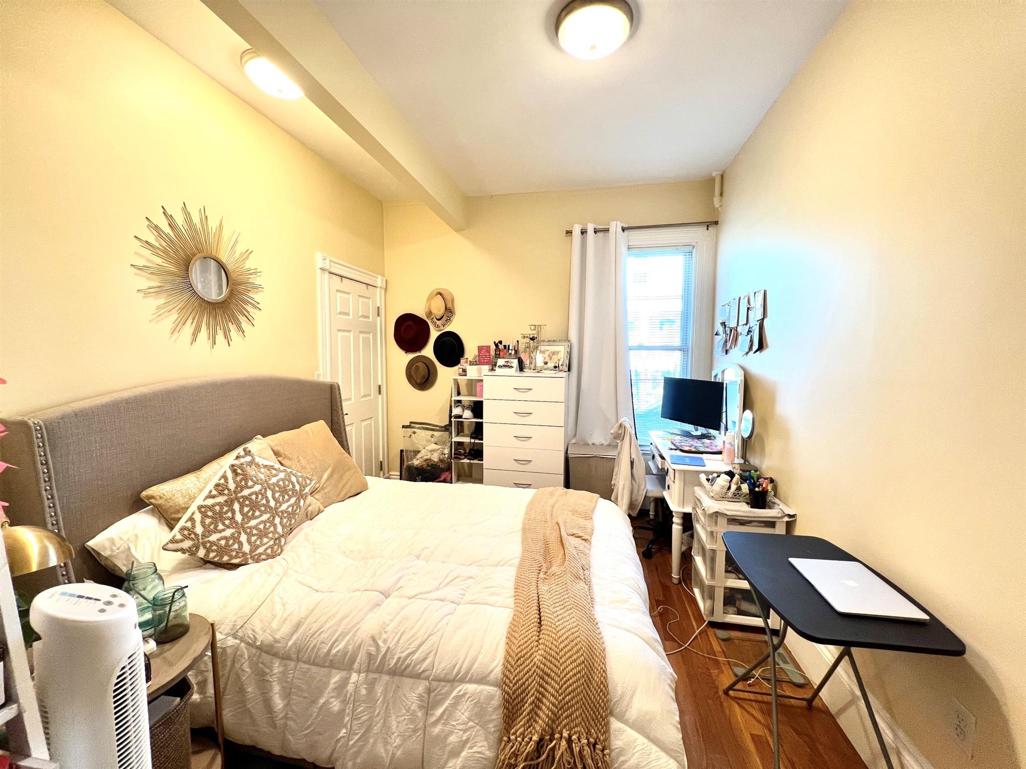 413 Washington St, Central Square