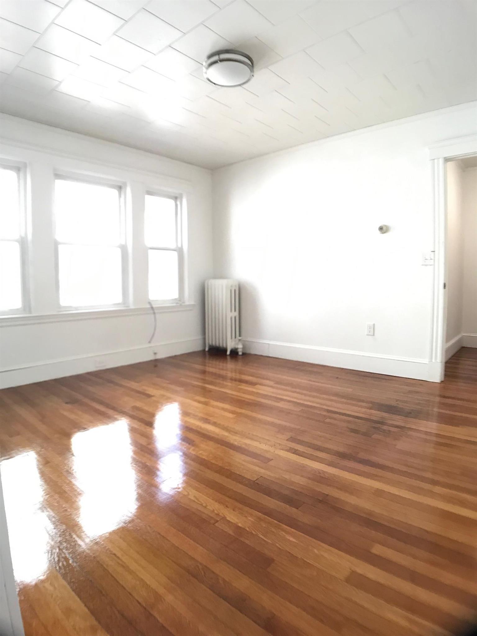 8 Endicott Ave, Teele Square