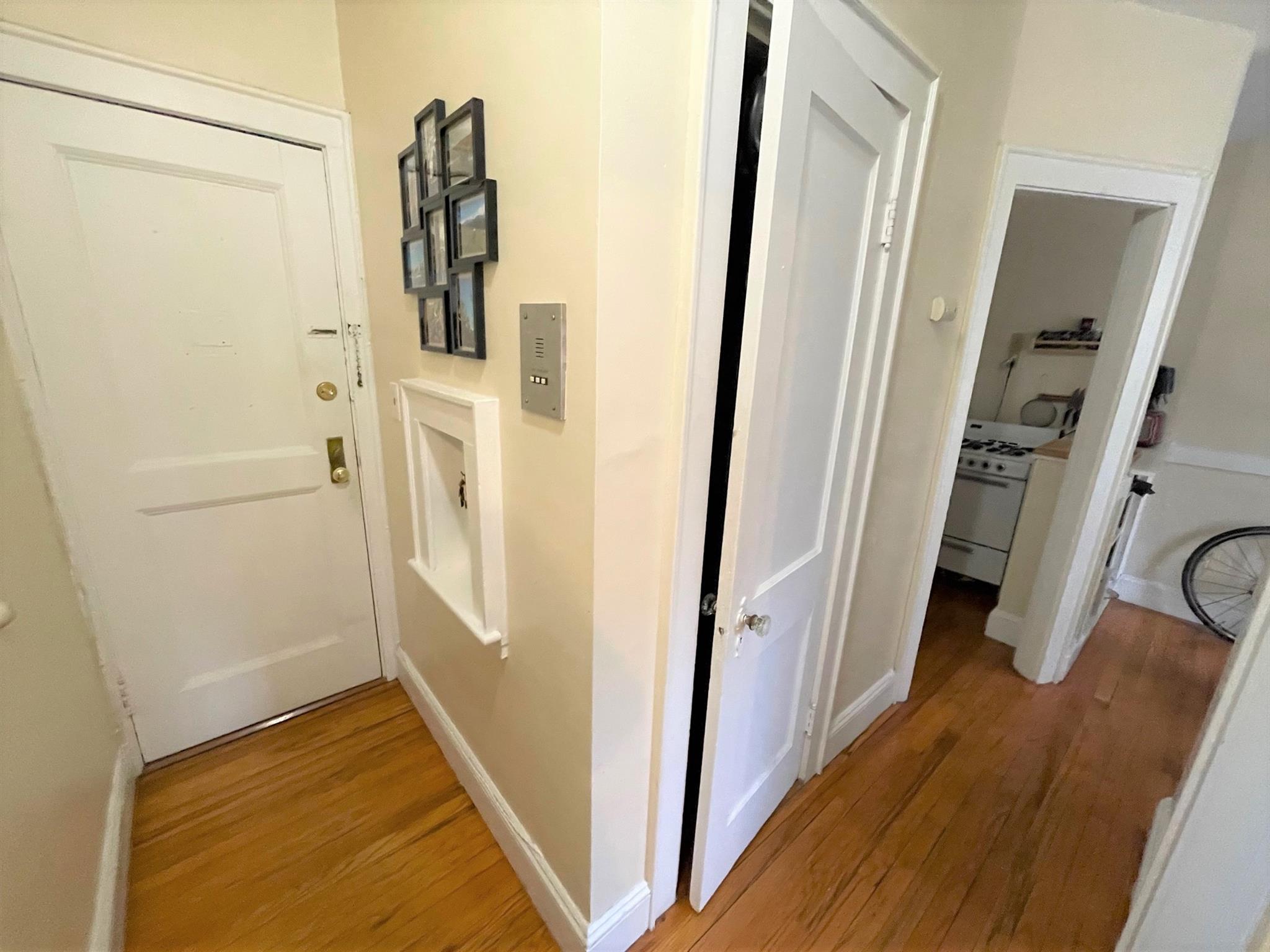 4 Cogswell Ave, Porter Square