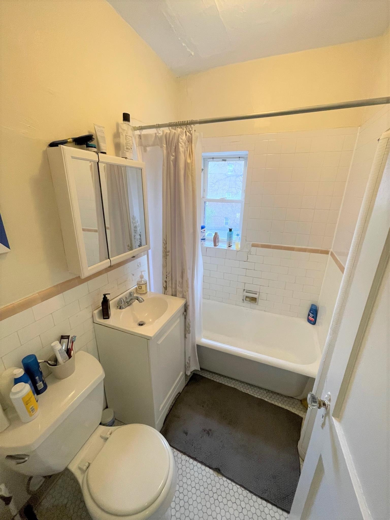 4 Cogswell Ave, Porter Square