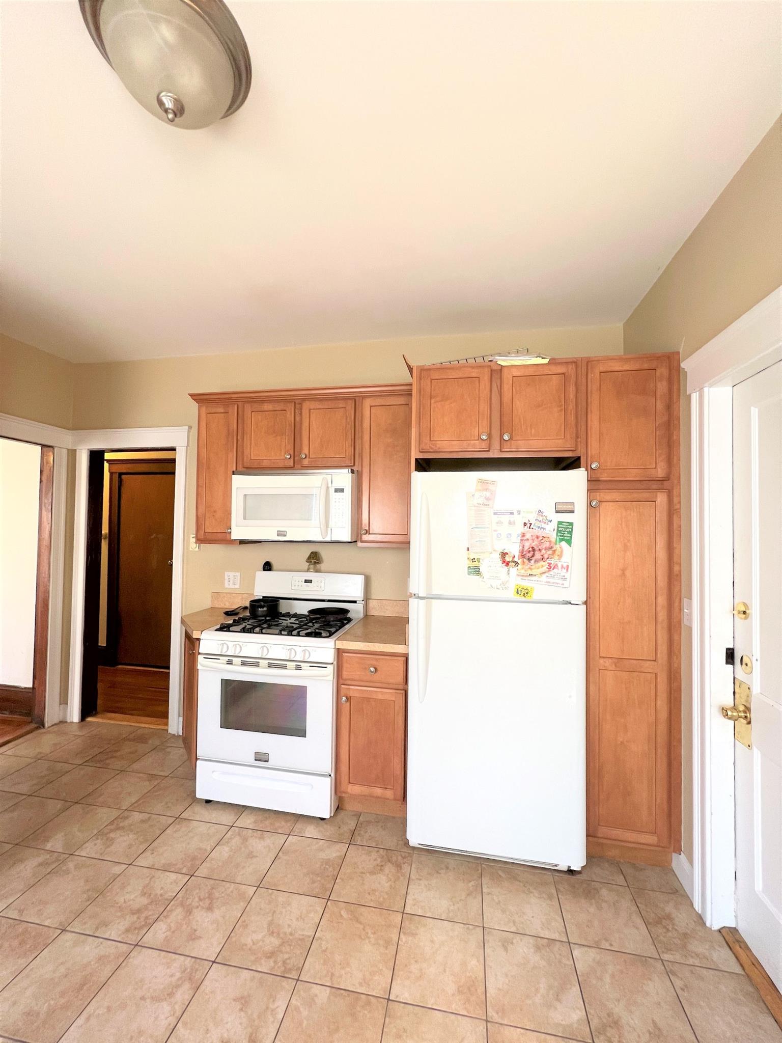 223 Holland St, Davis Square