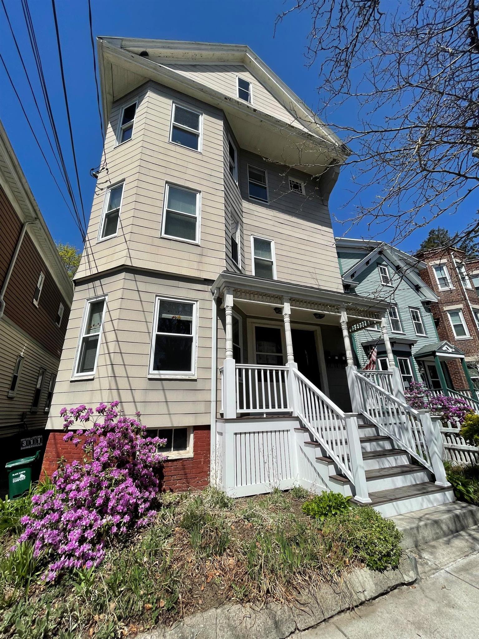 10 Chandler St, Davis Square