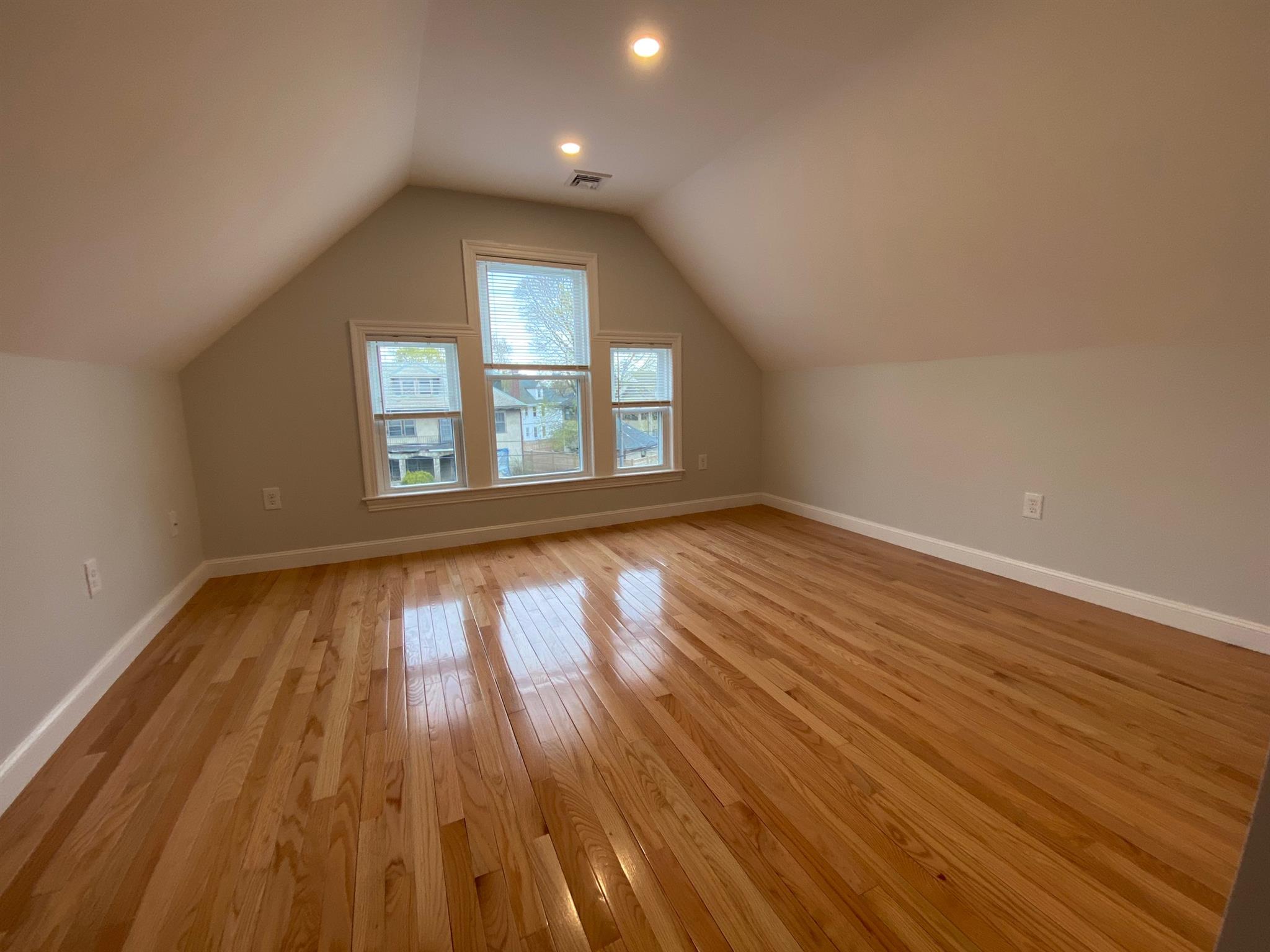 10 Trapelo Rd, Belmont Center