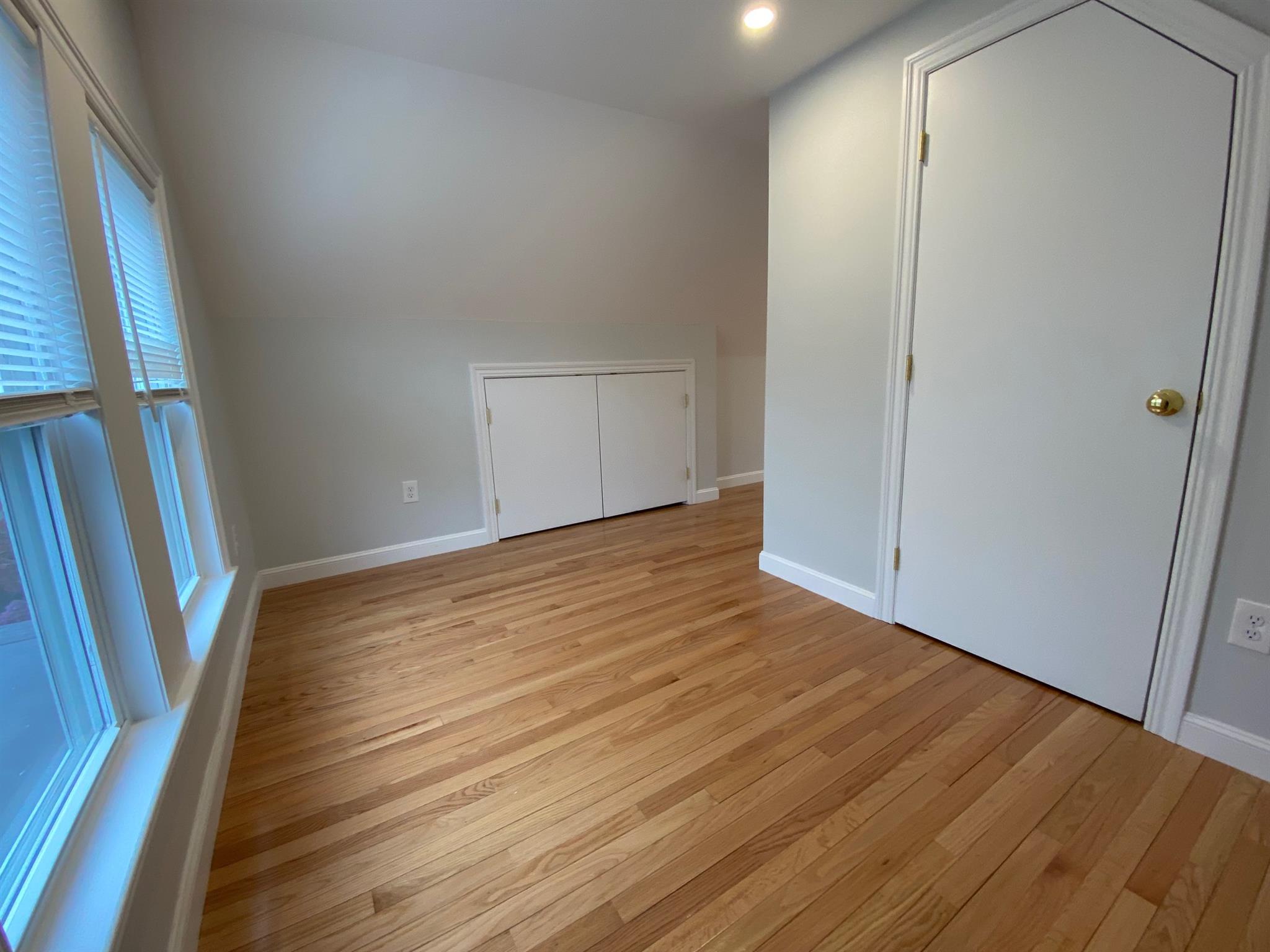 10 Trapelo Rd, Belmont Center