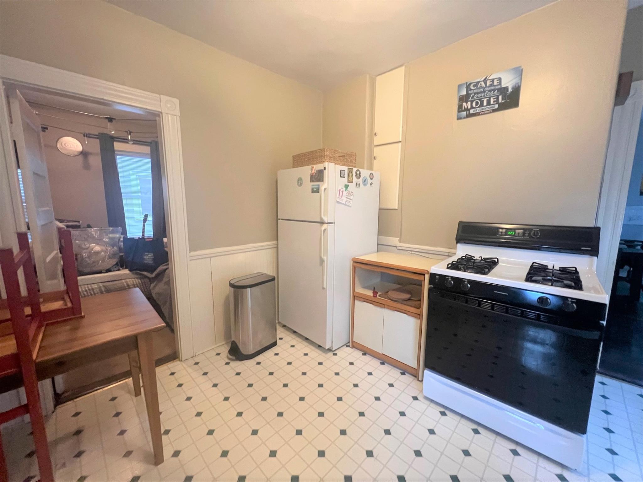 20 Alberta Ter, North Cambridge