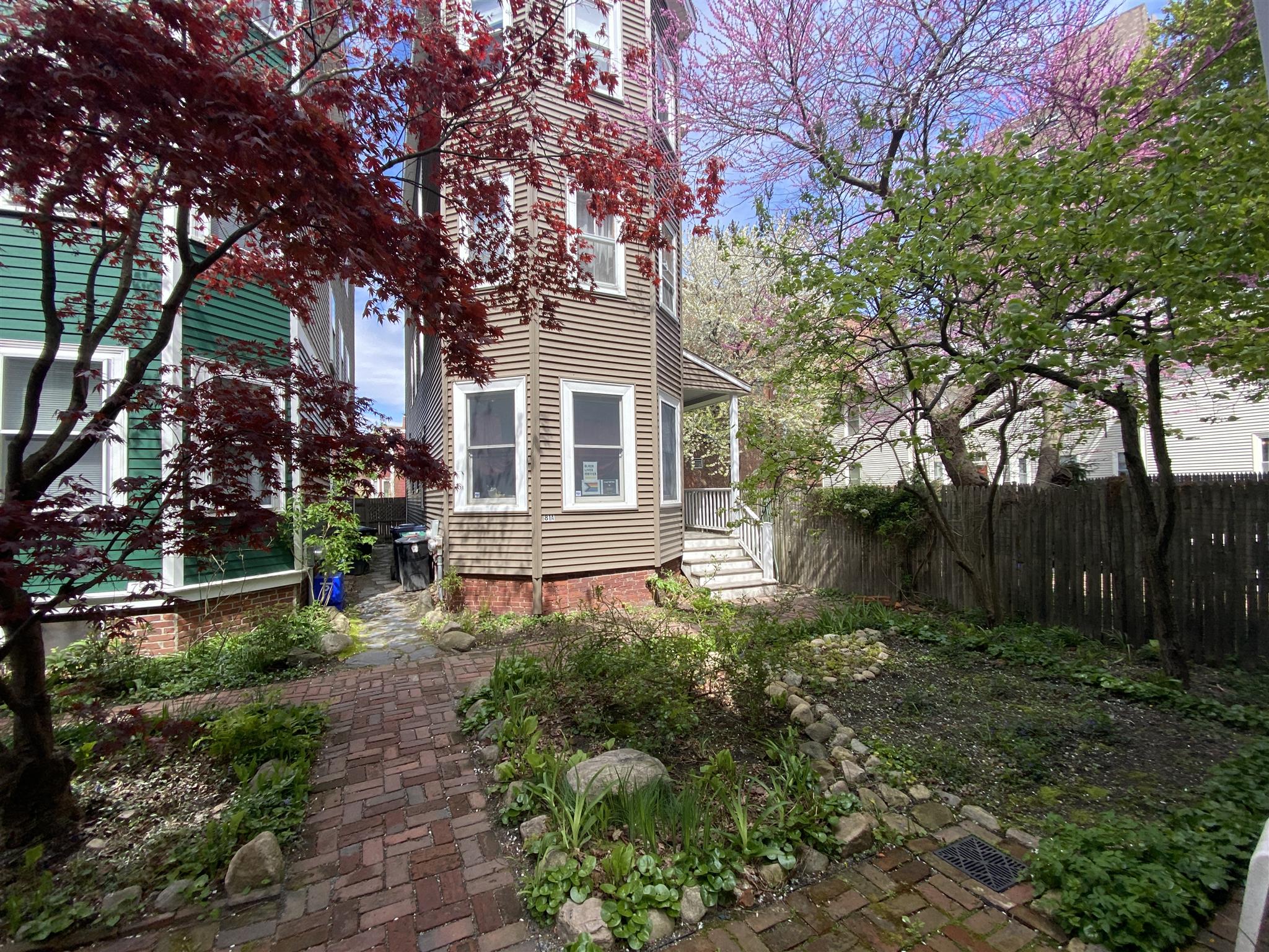 81 Tremont St, Central Square