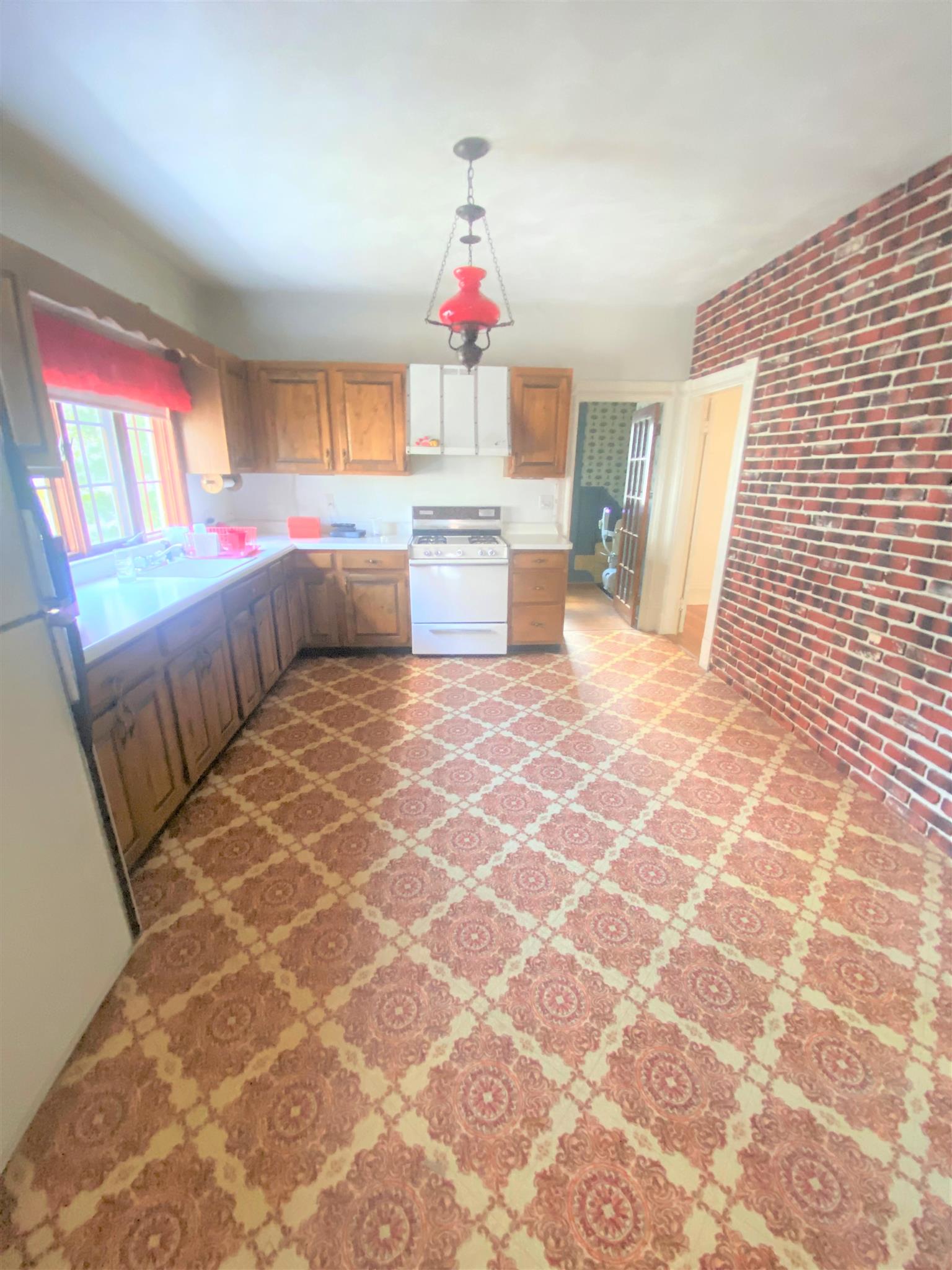 186 Powder House Blvd, Teele Square