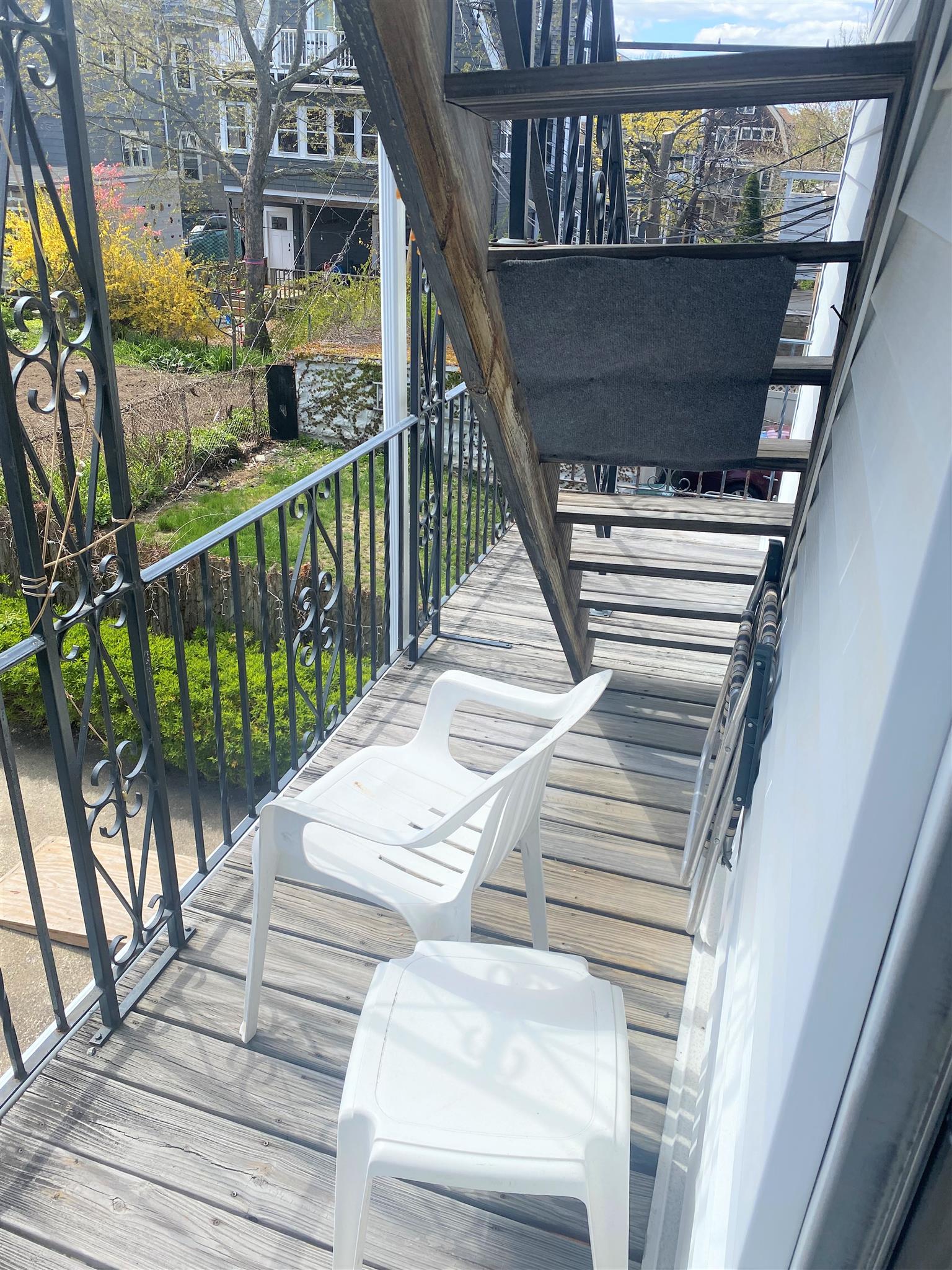 186 Powder House Blvd, Teele Square