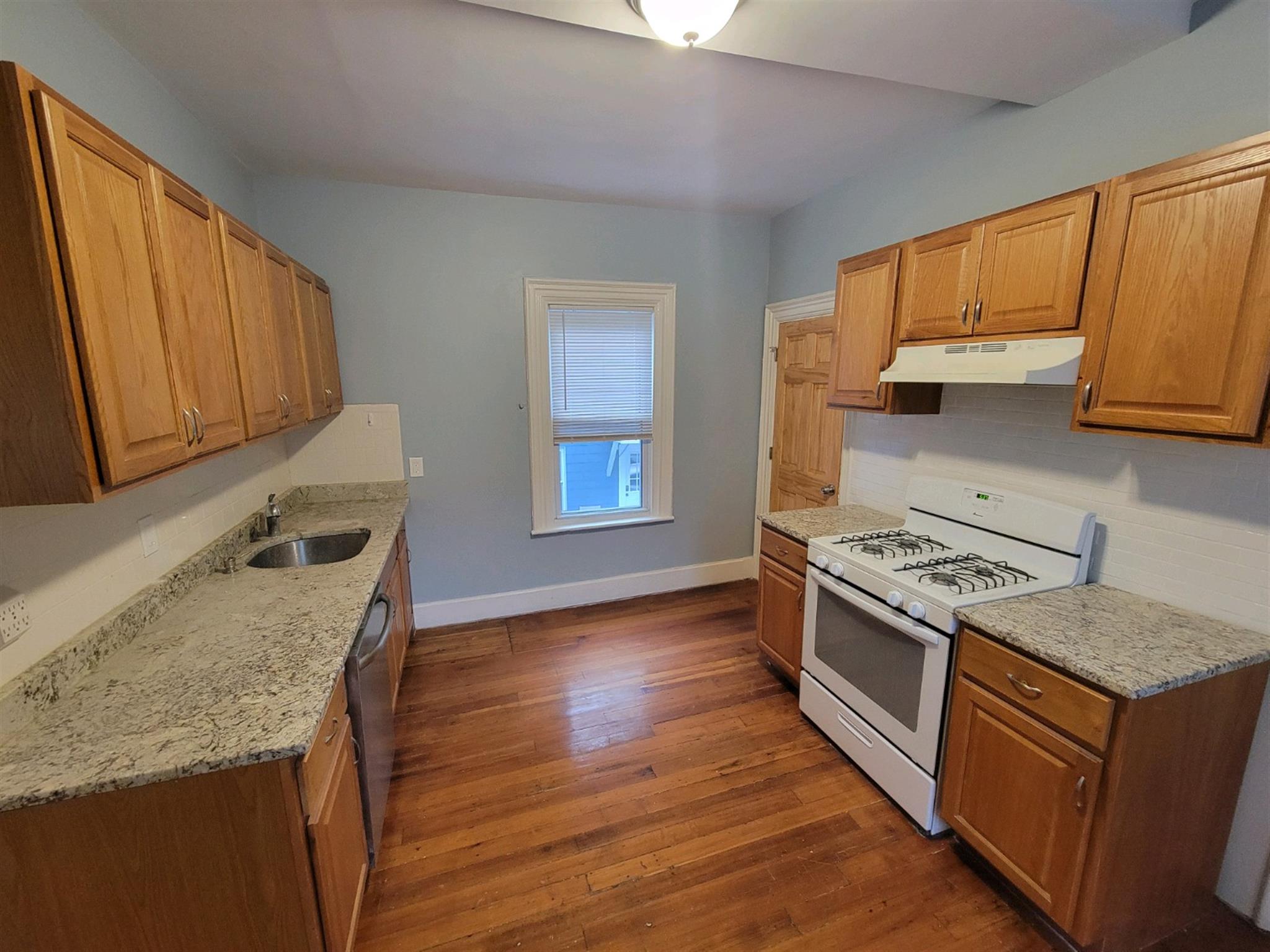 89 Cedar St, Davis Square