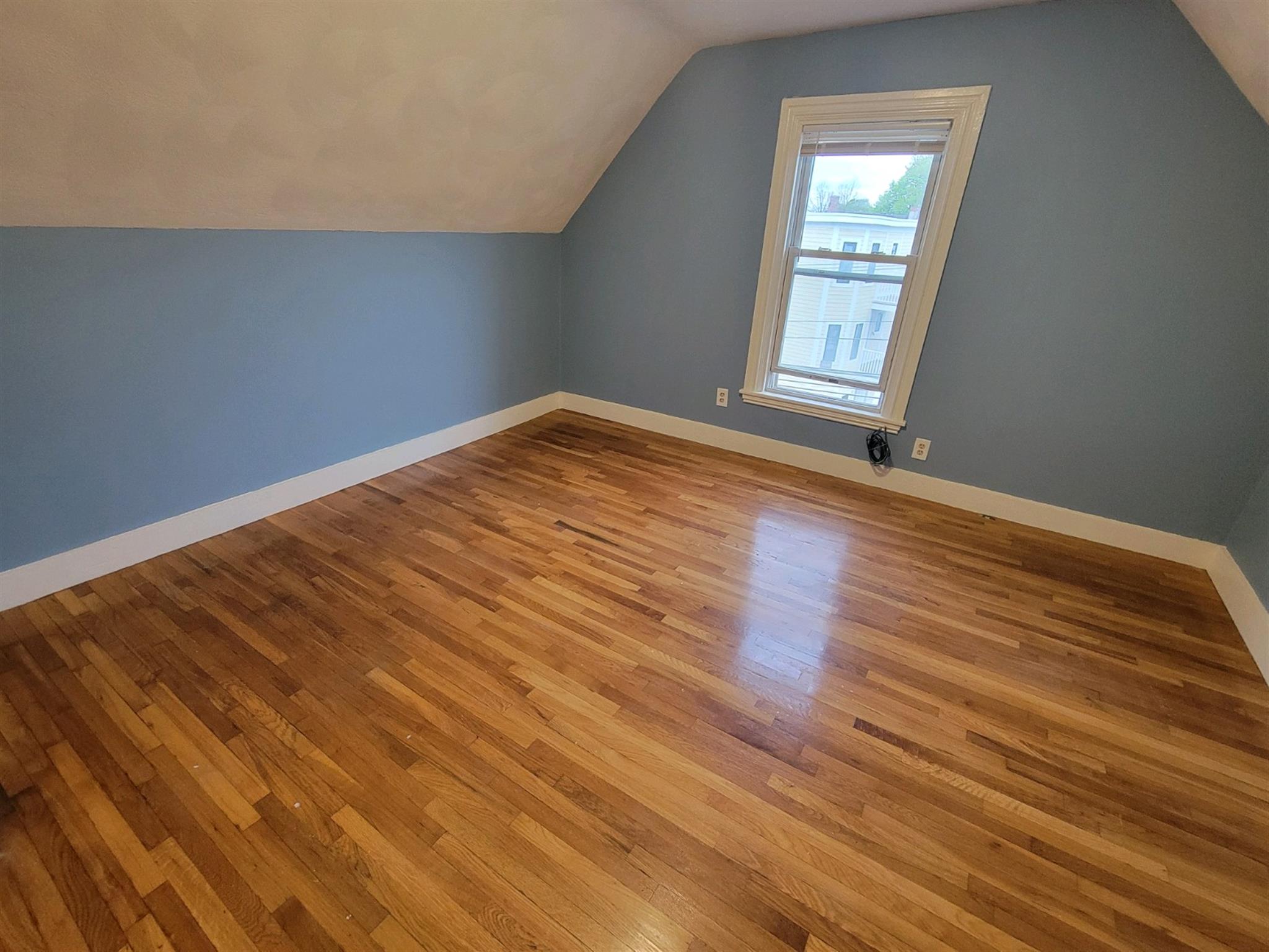 89 Cedar St, Davis Square