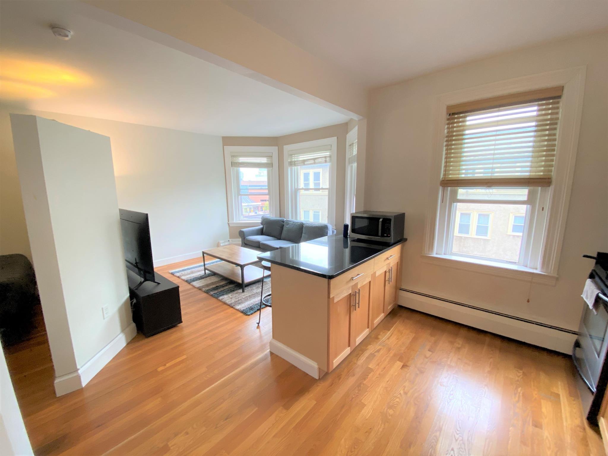 18 Centre St, Mid-Cambridge