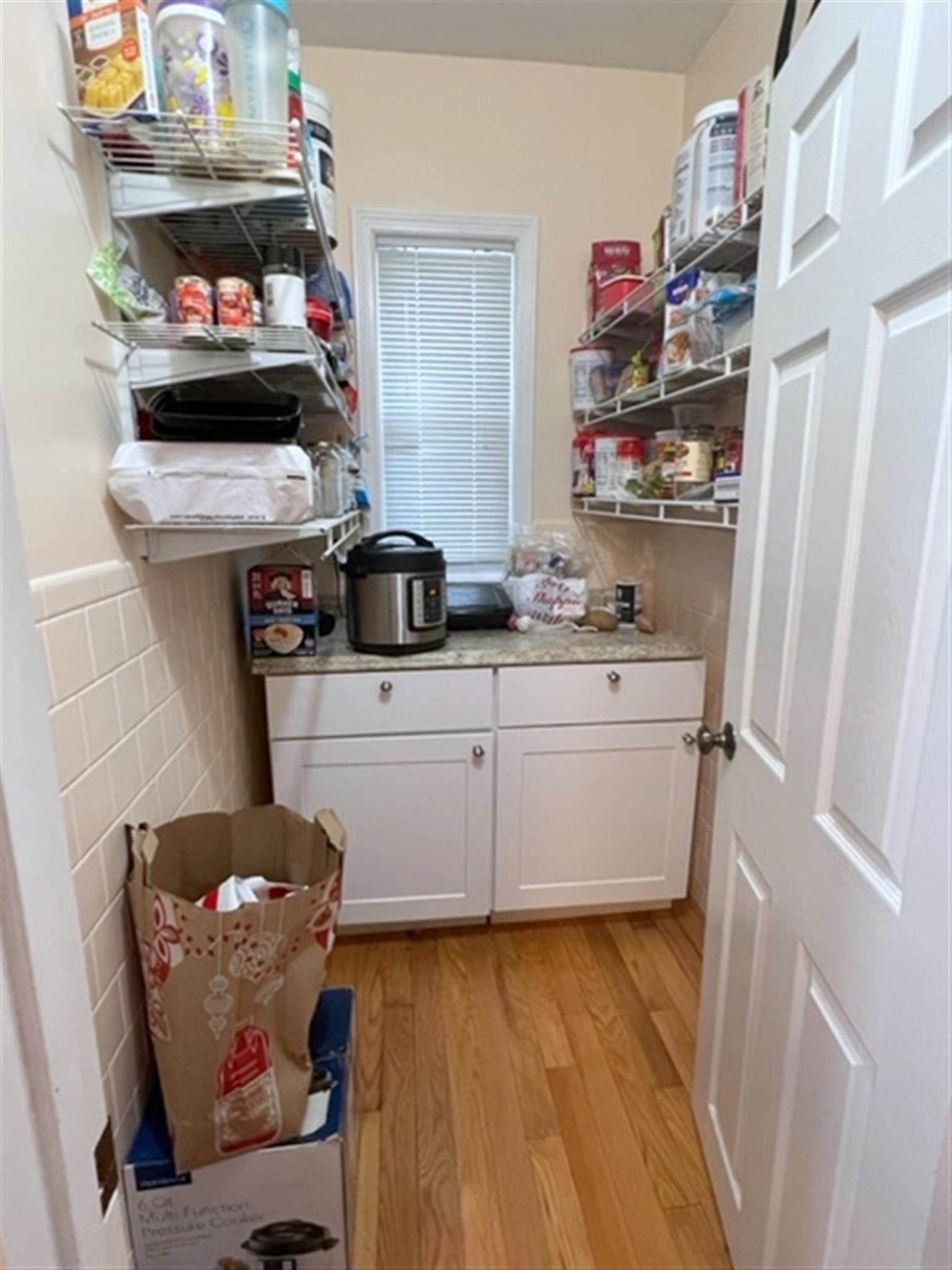 17 Cutter Ave, Davis Square