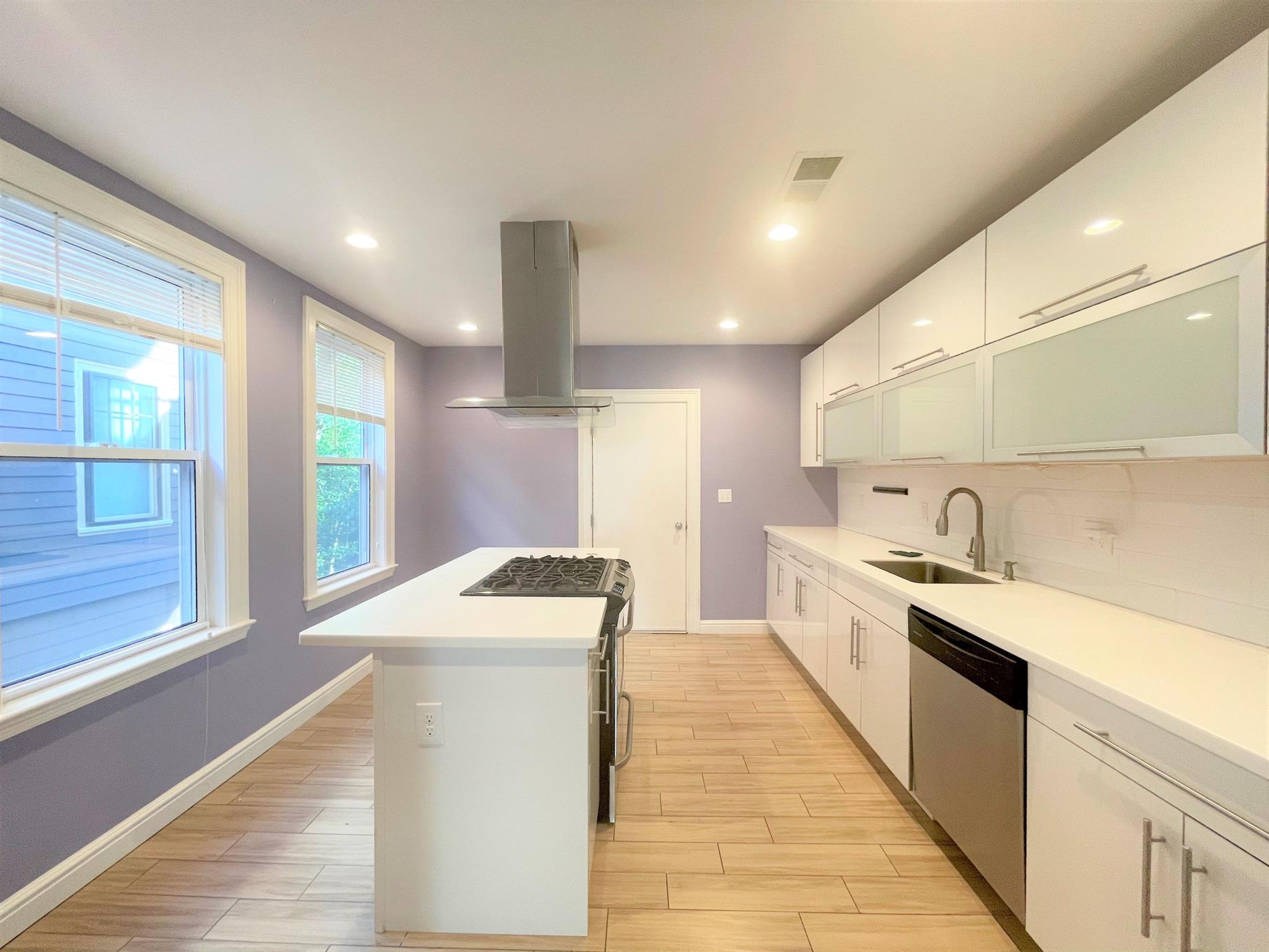 20 Marie Ave, Inman Square