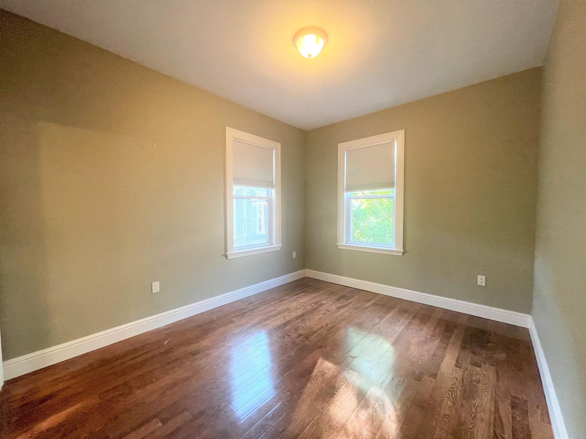 20 Marie Ave, Inman Square