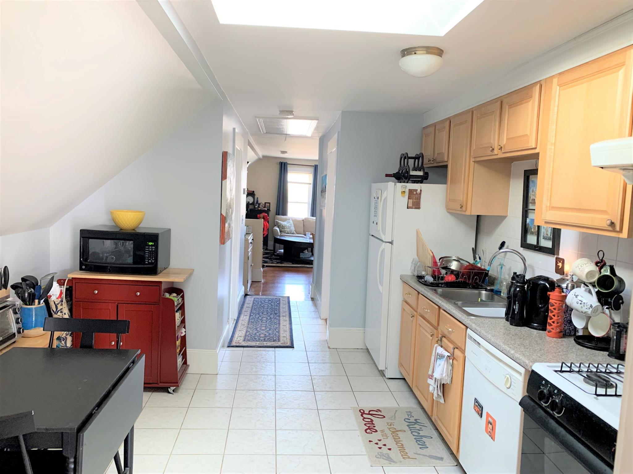 411 Main St, Medford