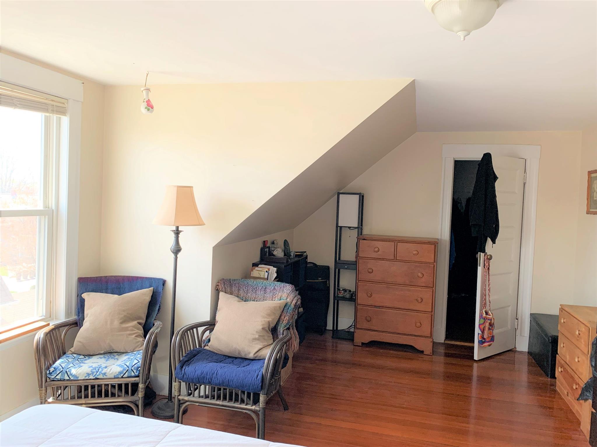 411 Main St, Medford