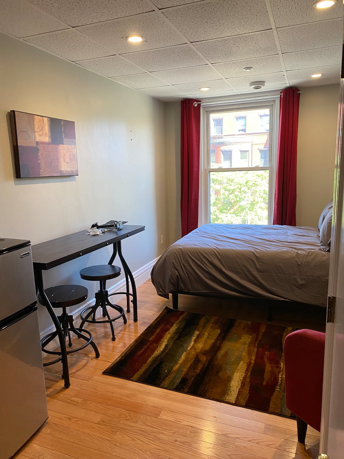 302 Newbury St, Back Bay