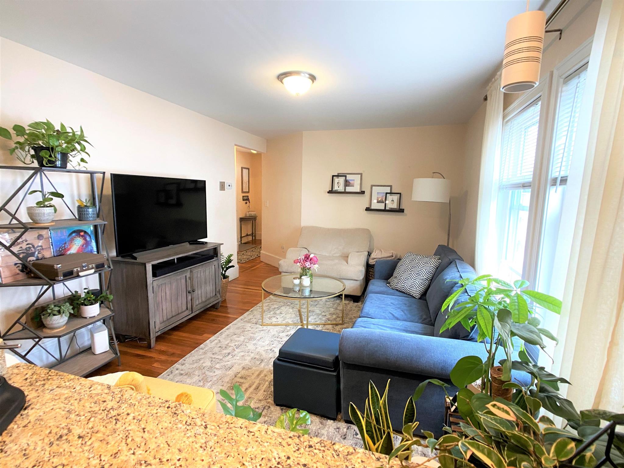 78 Ten Hills Rd, East Somerville