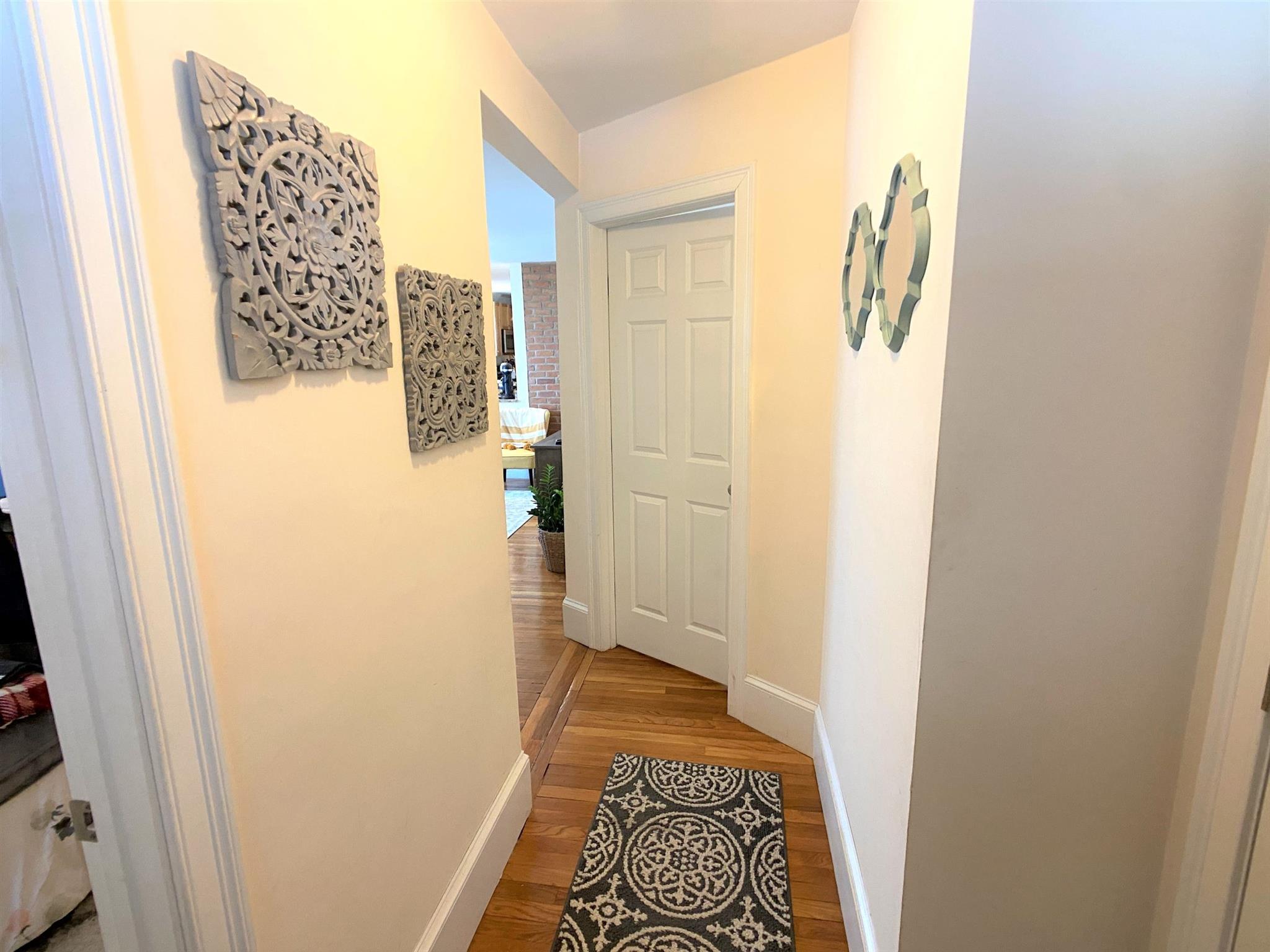 78 Ten Hills Rd, East Somerville