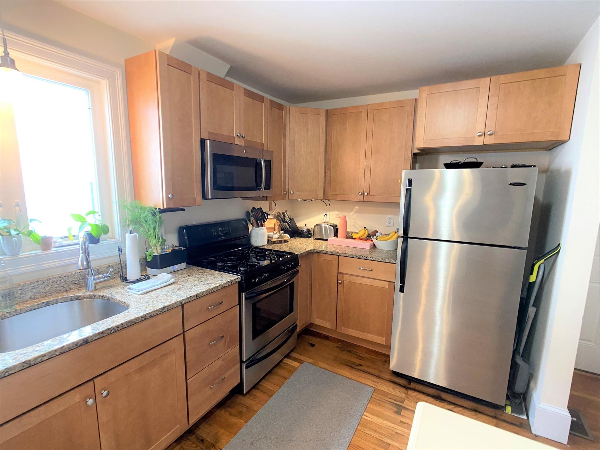 78 Ten Hills Rd, East Somerville