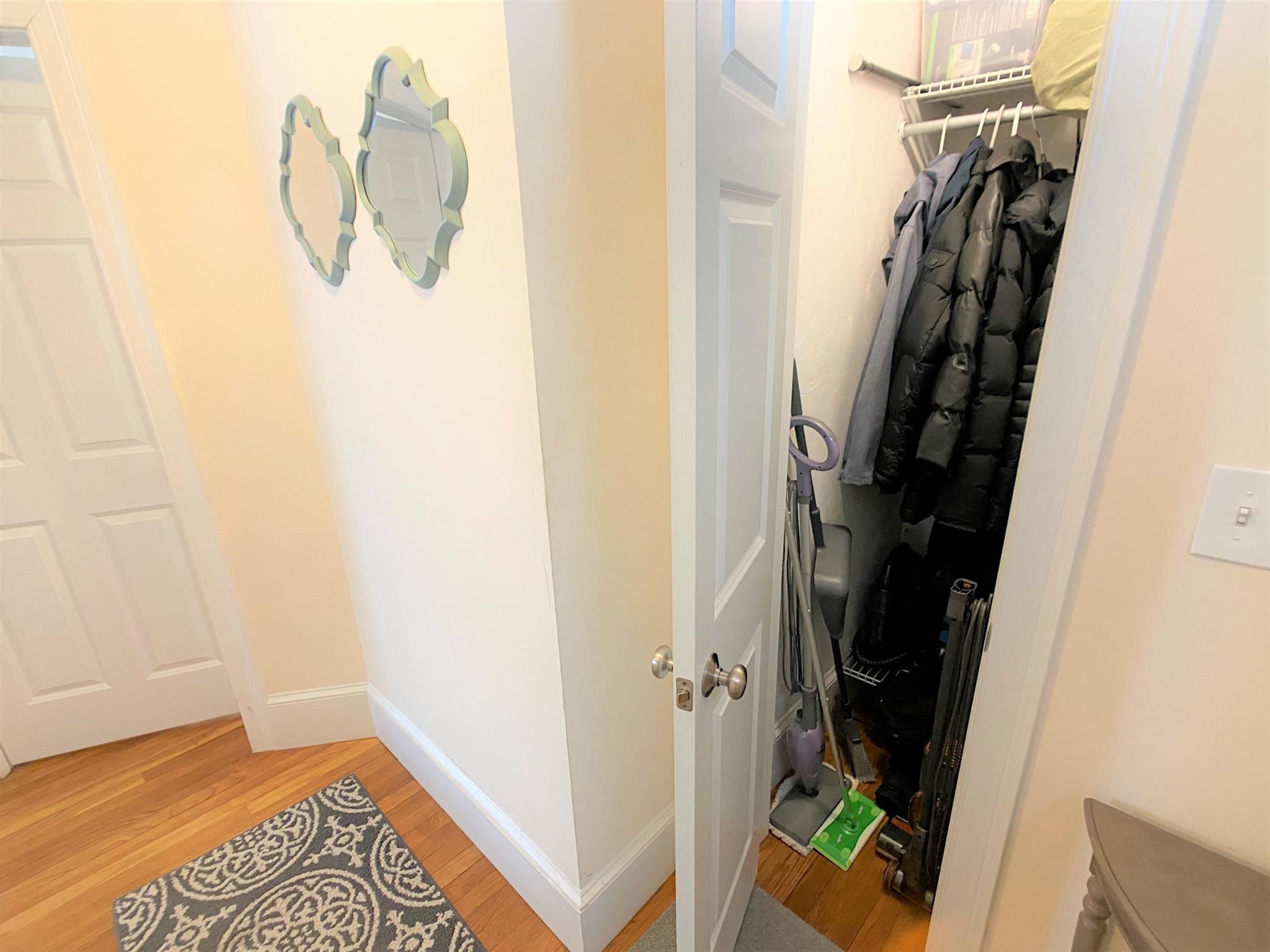 78 Ten Hills Rd, East Somerville