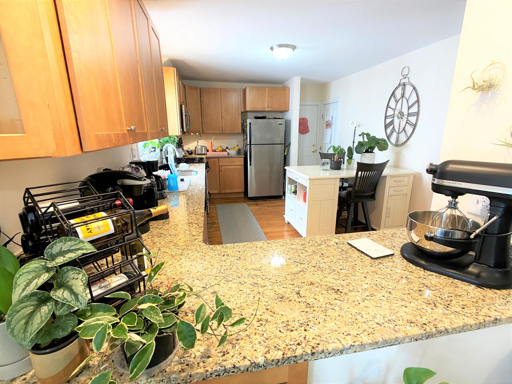 78 Ten Hills Rd, East Somerville