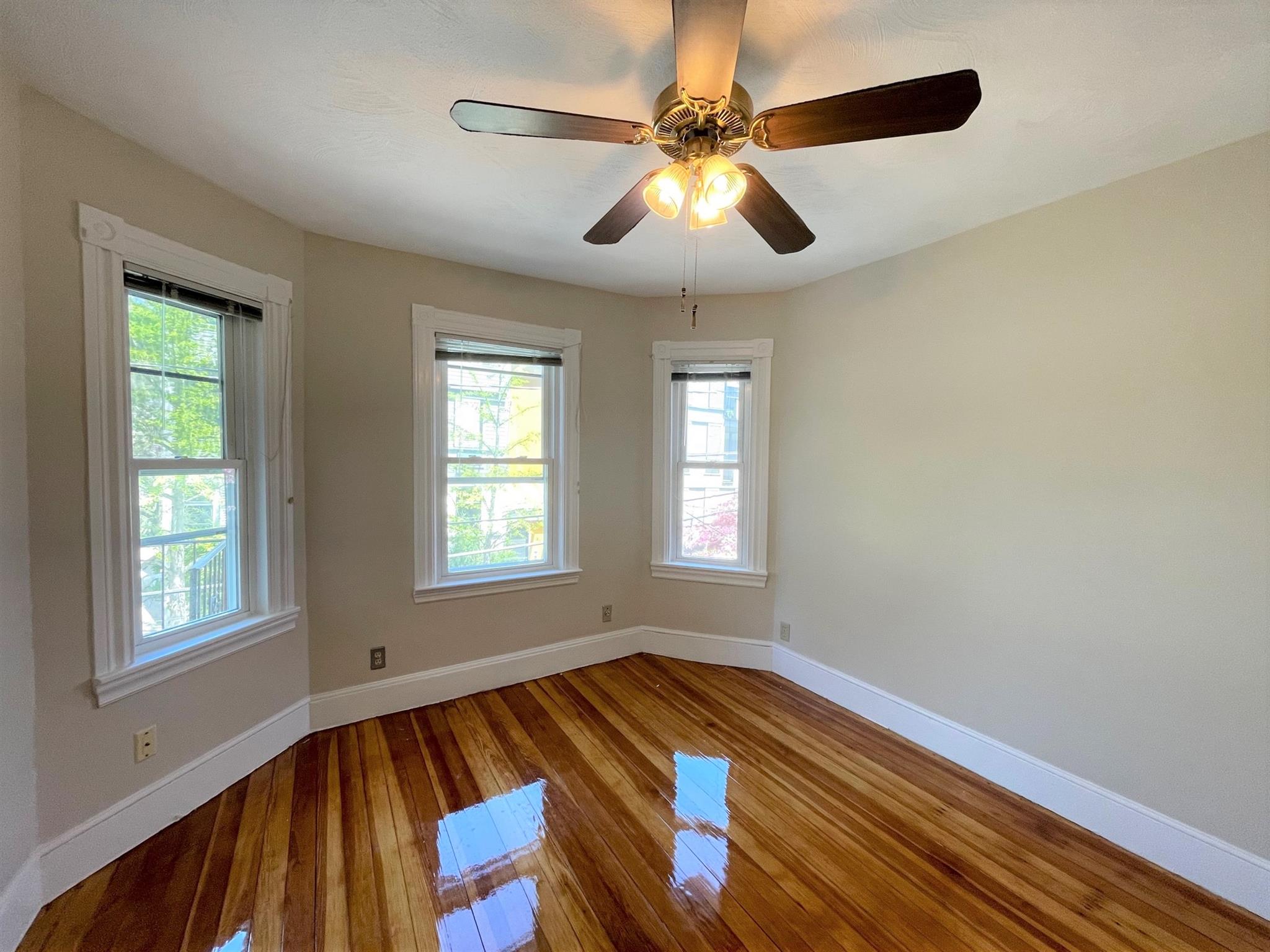 81 Winslow Ave, Davis Square