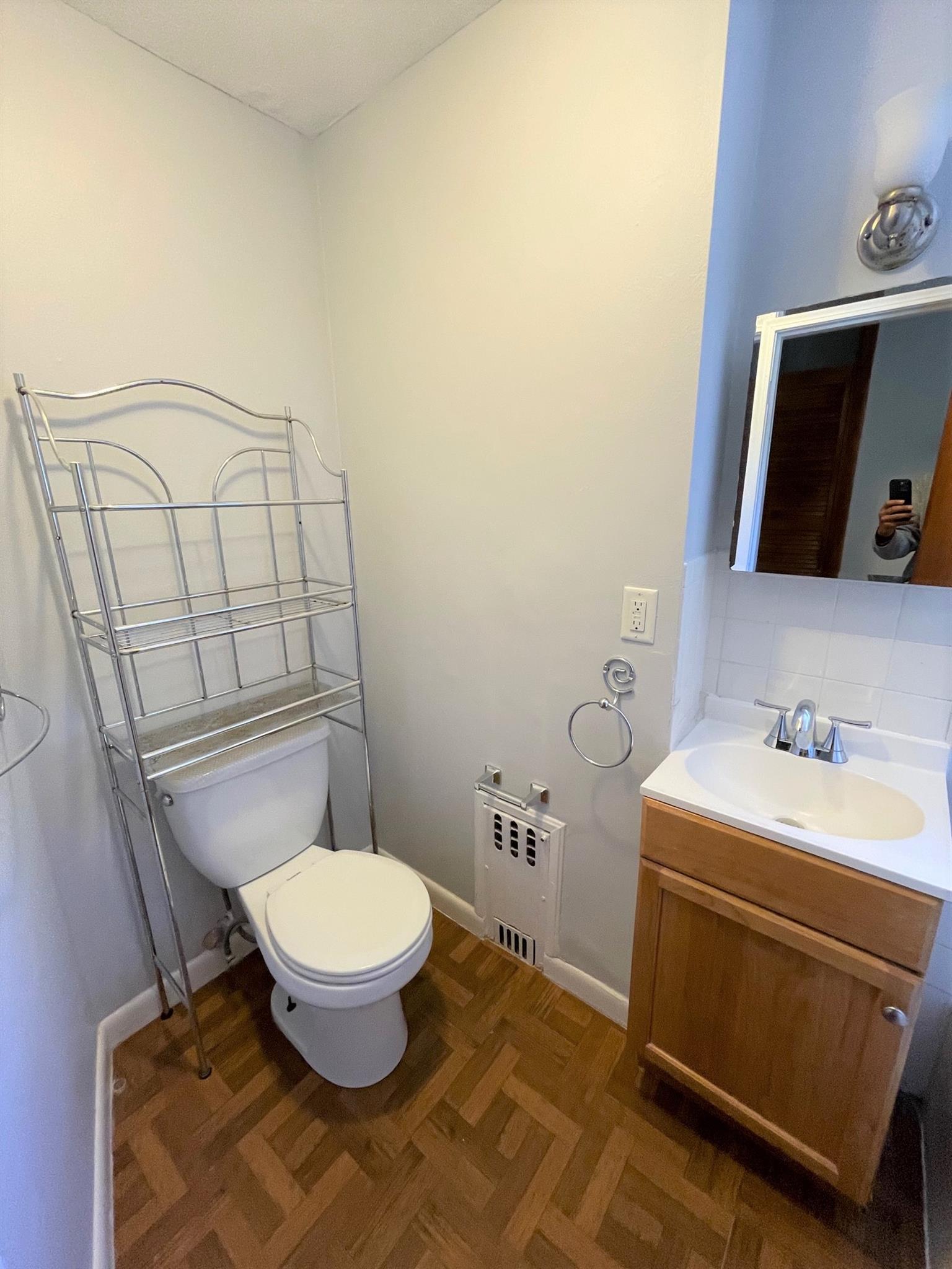 81 Winslow Ave, Davis Square