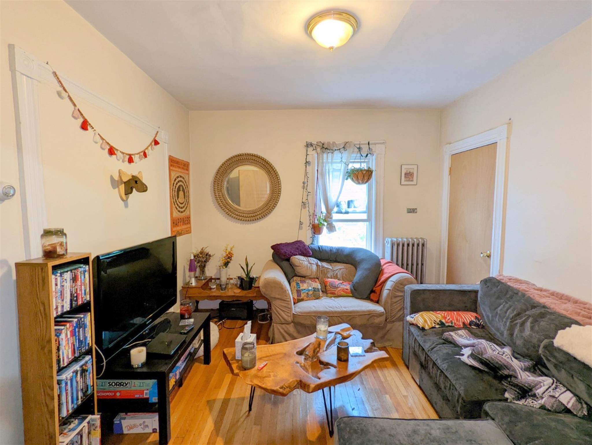 83 Yorktown St, Davis Square