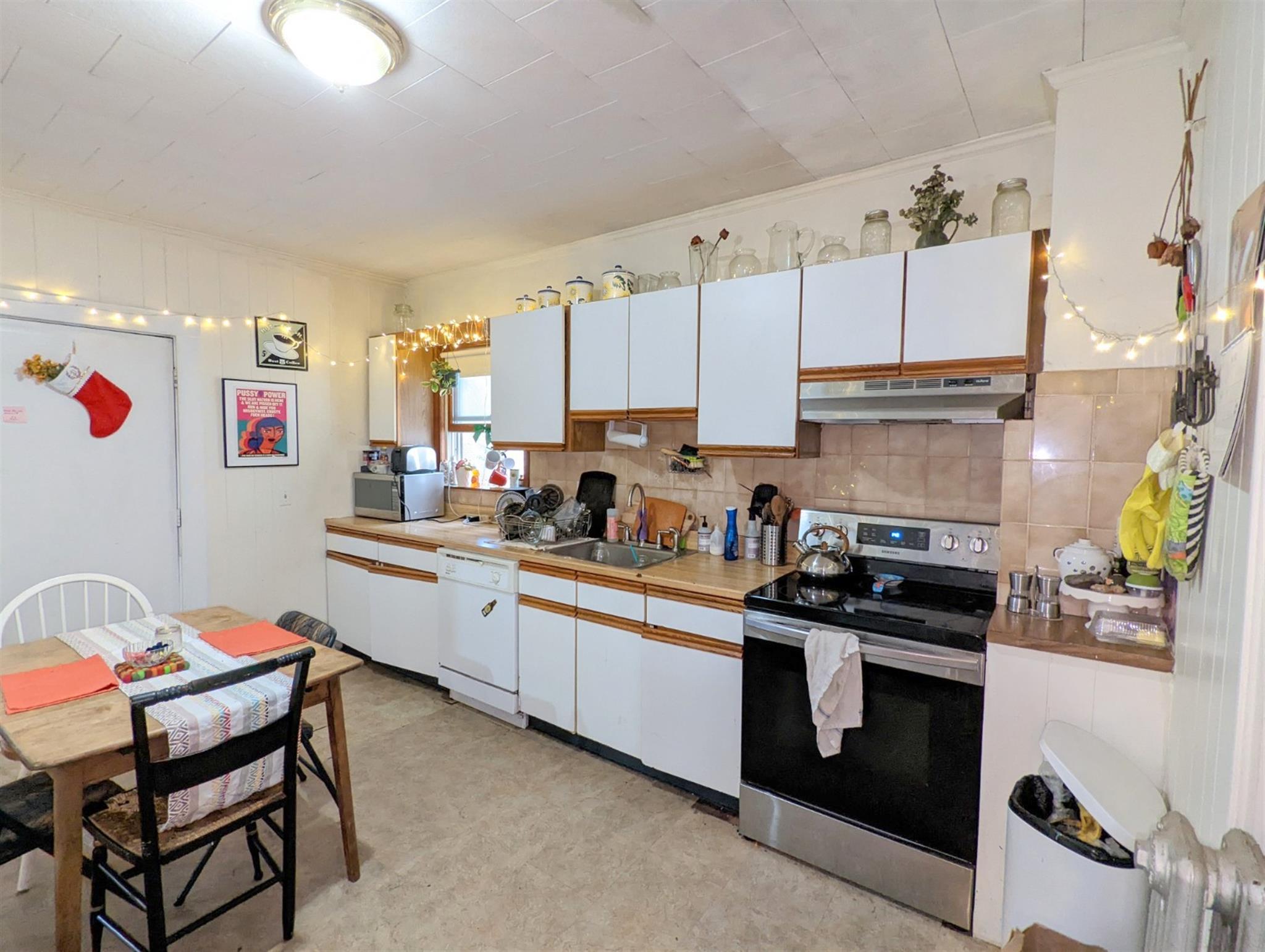 83 Yorktown St, Davis Square