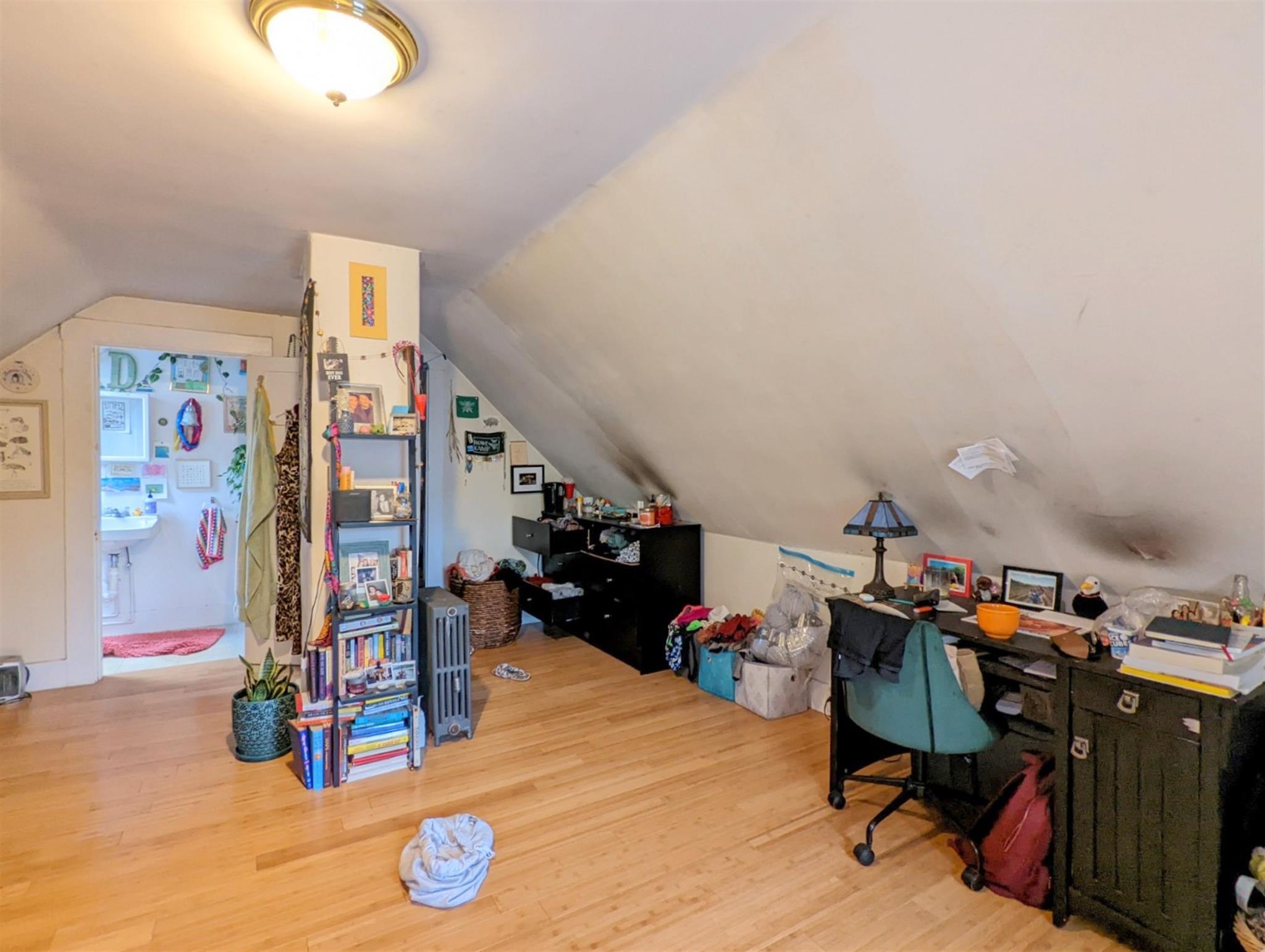 83 Yorktown St, Davis Square