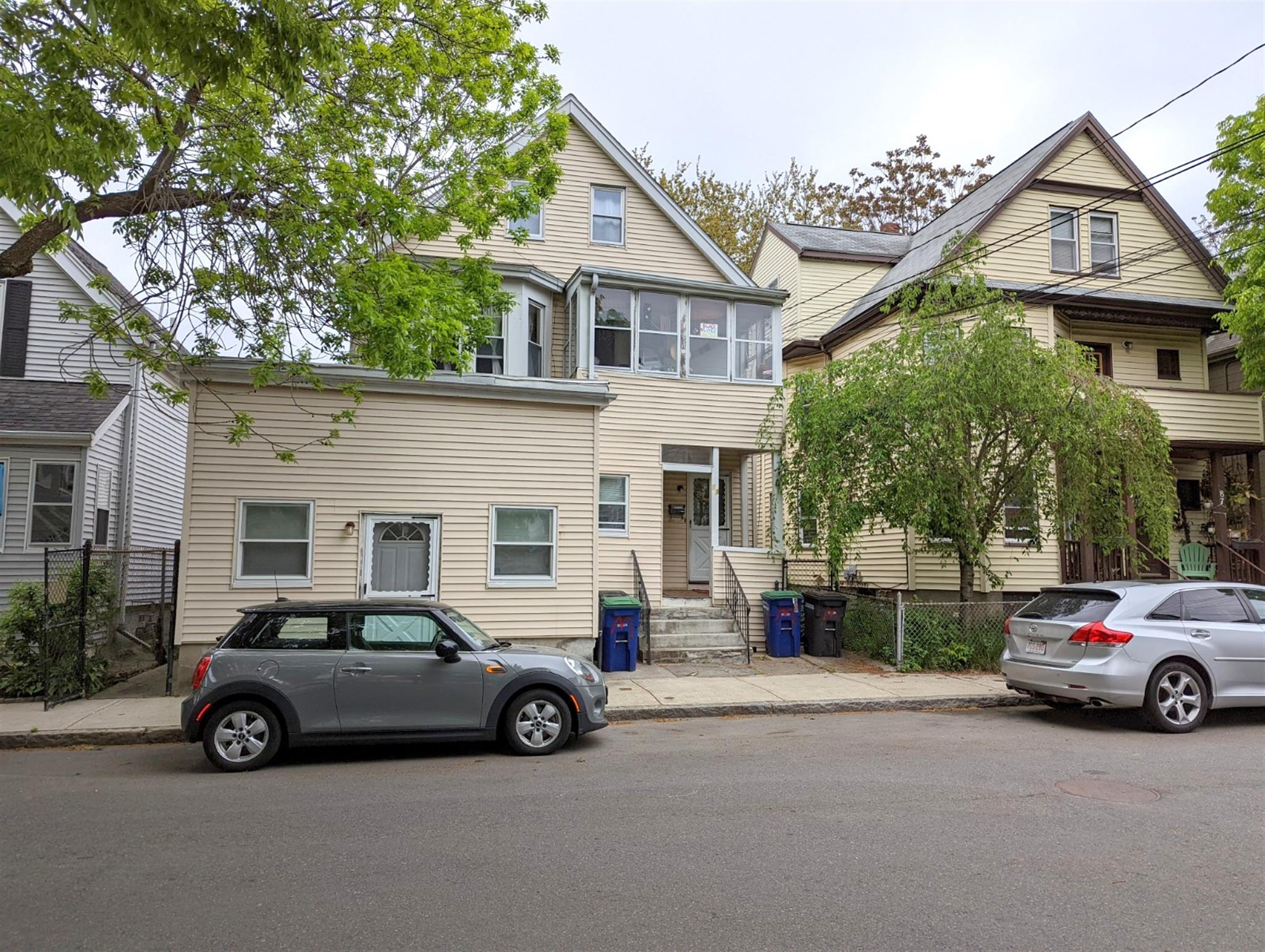 83 Yorktown St, Davis Square