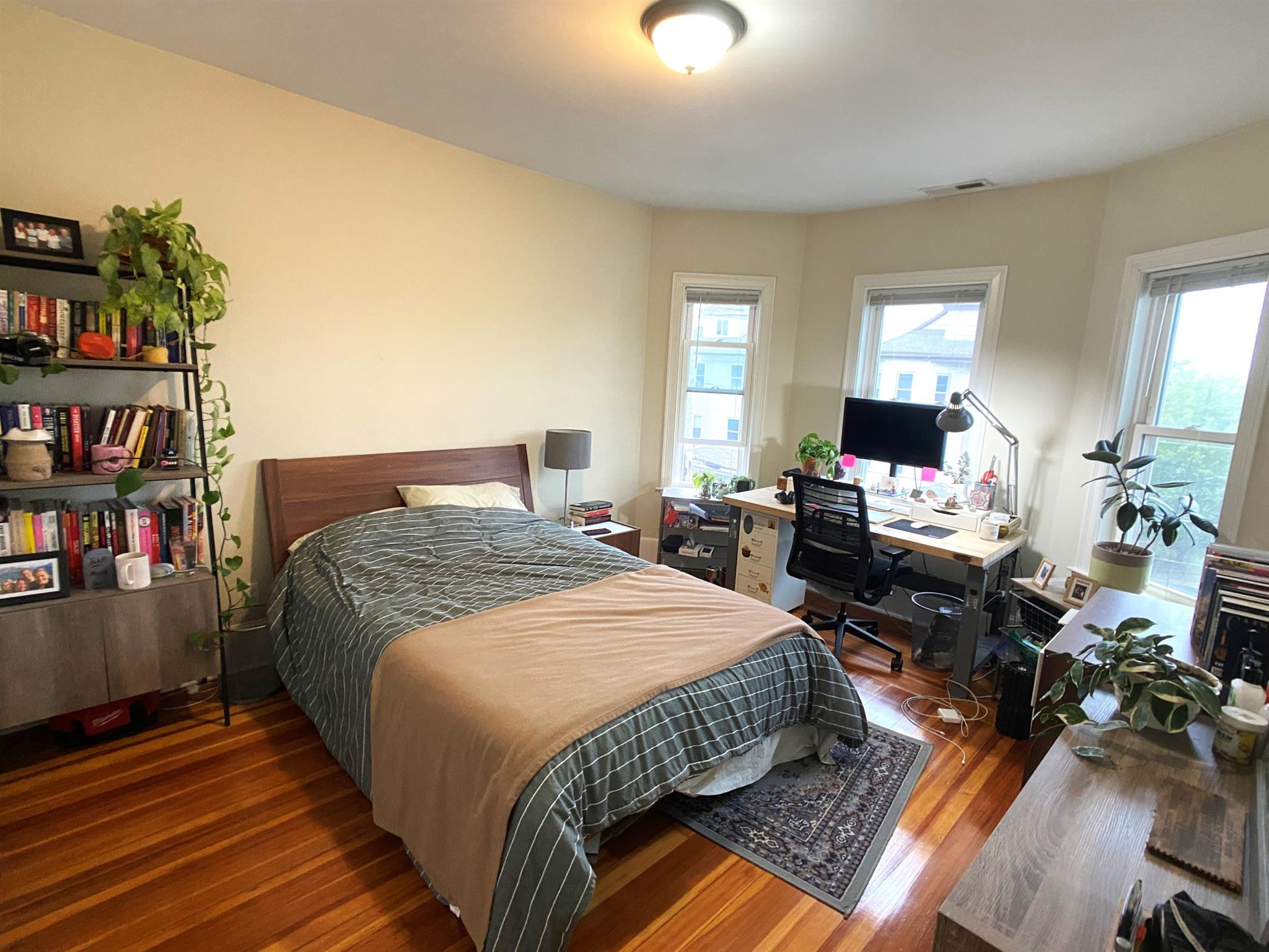 23 Willard Ave, Medford