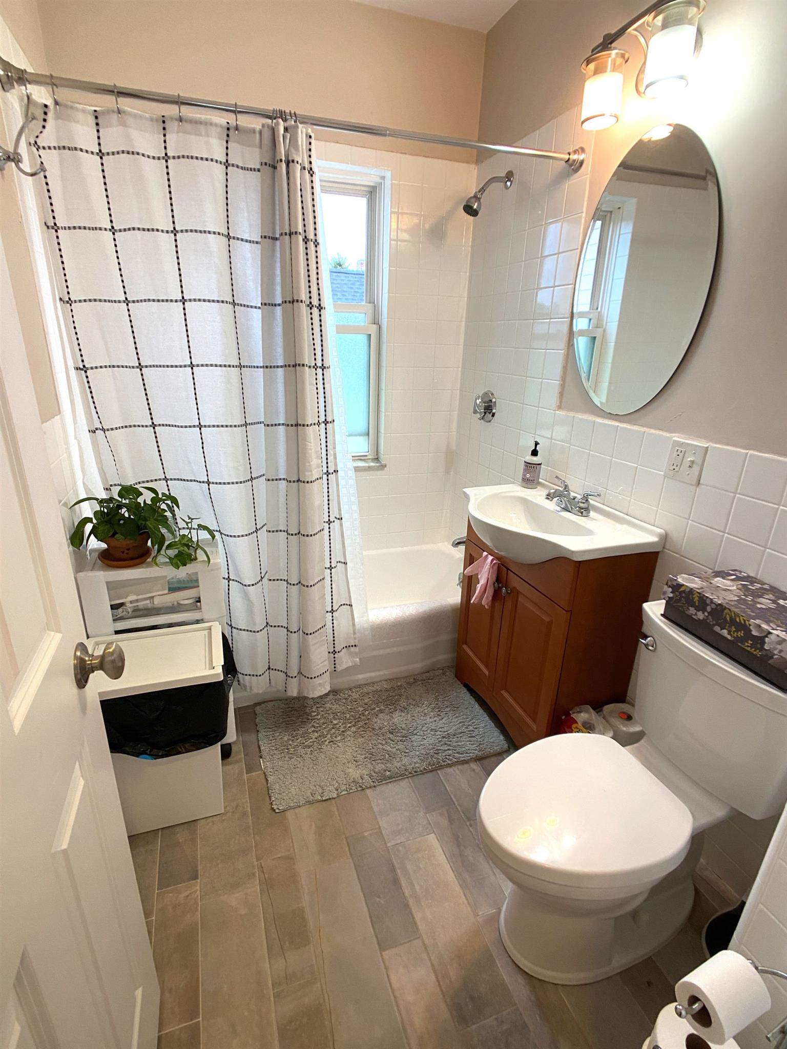 23 Willard Ave, Medford